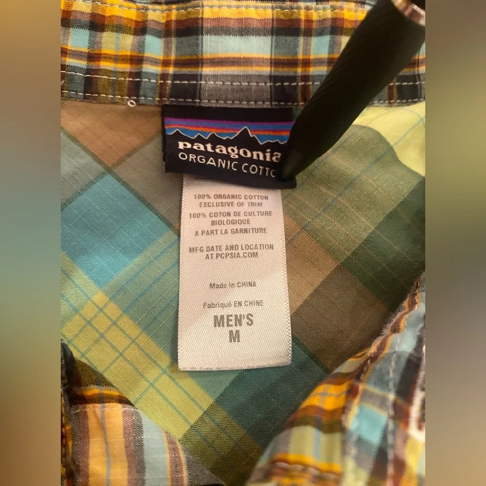 Patagonia Men’s Button-down Short Sleeve Shirt‎ Brown Yellow Plaid Size Medium